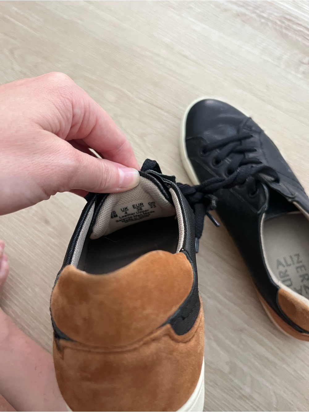 Naturalizer Morrison Sneakers - Picture 9 of 9